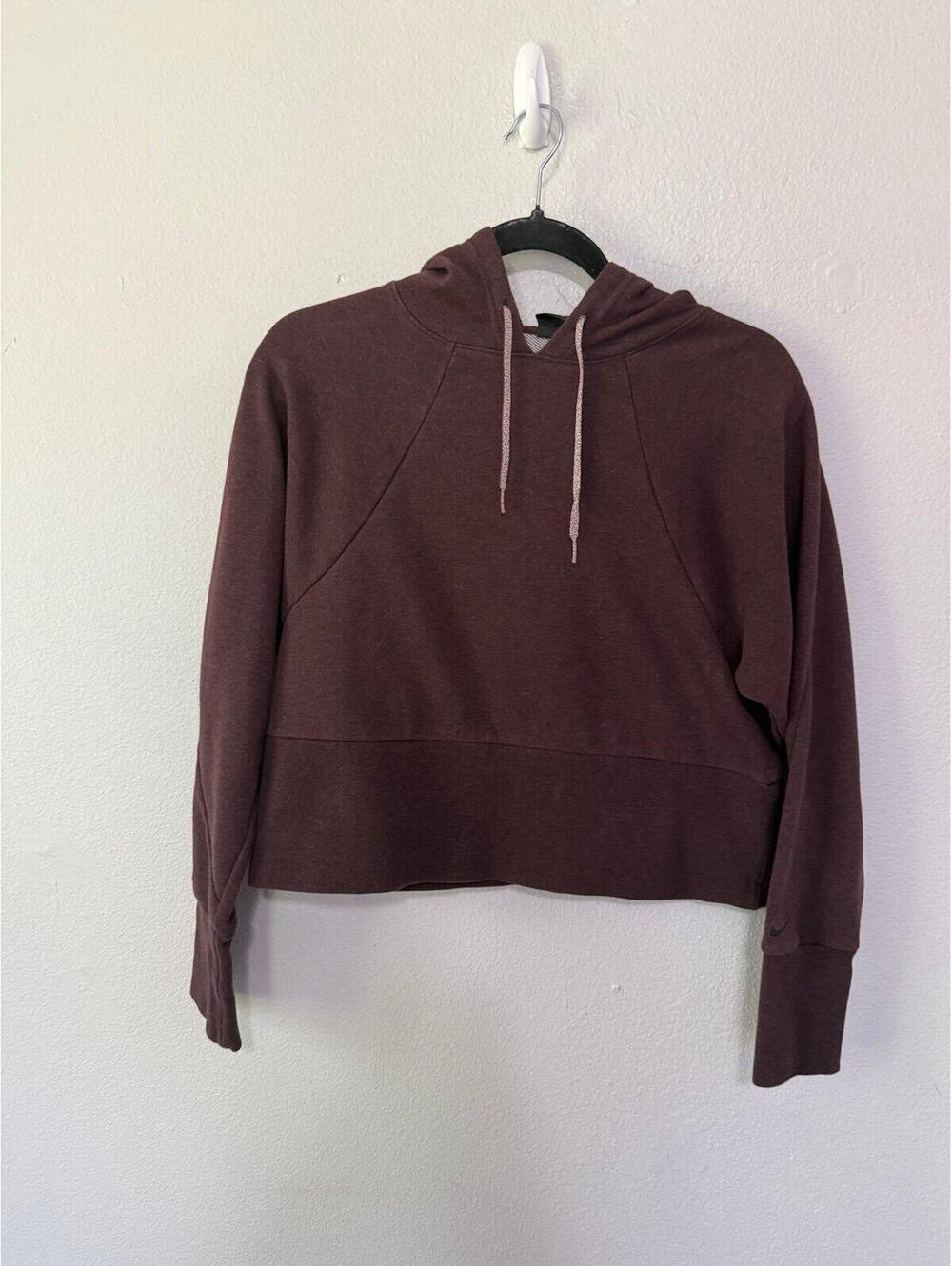 Nike cropped hoodie size XS